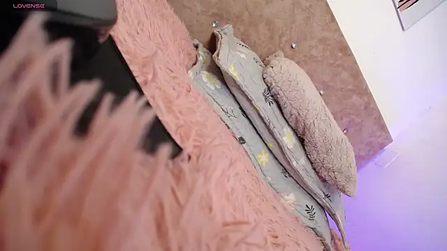 solpeich online show from 10/25/25, 04:57