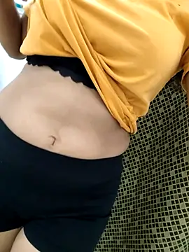 Kayna Rawat online show from 11/10/25, 10:47