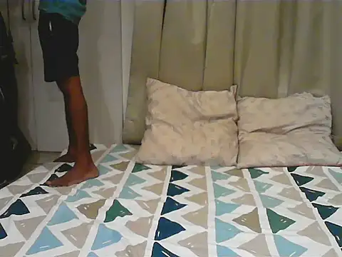 Snapshot of horny__couple_ chatting on 09/08/25, 04:50 horny couple online show from 09/08/25, 04:50