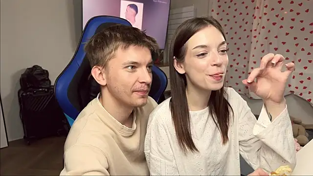 AsyaSky online show from 11/17/25, 04:24