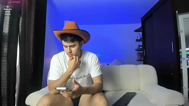 twinguys online show from 10/17/25, 03:25