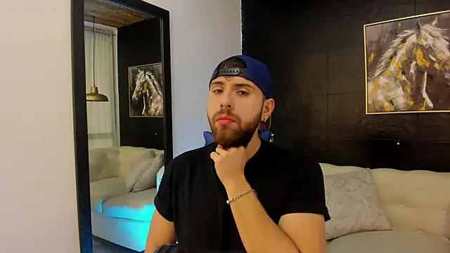 Maximo Wolff online show from 10/07/25, 07:55