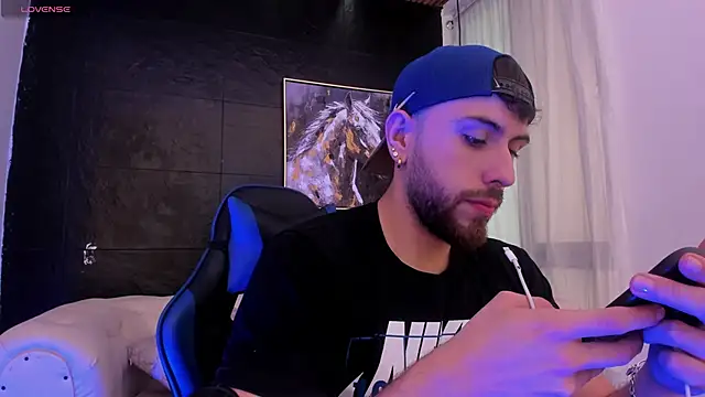 Maximo Wolff online show from 10/11/25, 07:56