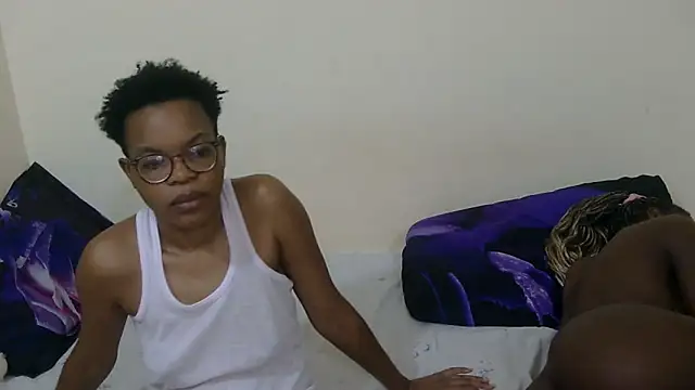 Miss-Hennessy online show from 11/15/25, 12:30