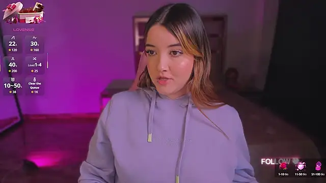 lunaarose online show from 10/09/25, 04:21