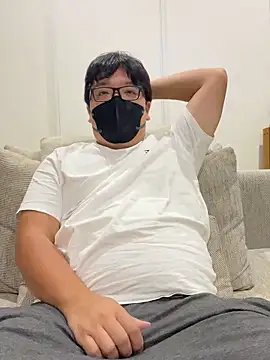 I SHO0106 online show from 10/01/25, 09:37