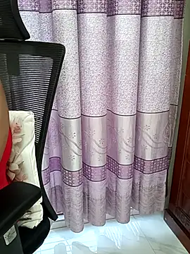Snapshot of Disha-sexy chatting on 09/14/25, 08:24 Disha-sexy online show from 09/14/25, 08:24