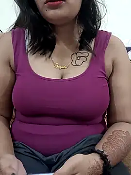 Snapshot of Disha-sexy chatting on 09/22/25, 05:15 Disha-sexy online show from 09/22/25, 05:15