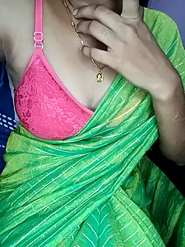 Nidhi lovely online show from 10/17/25, 01:53