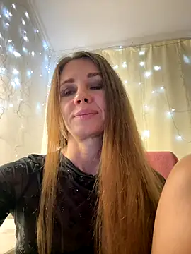 LucieMack online show from 10/15/25, 06:30