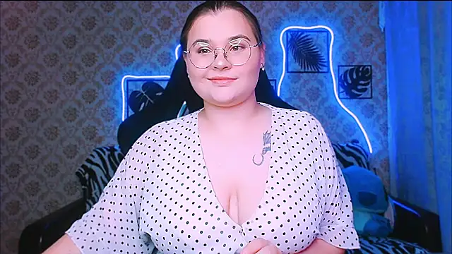 Snapshot of InLoveWithLife26 chatting on 11/15/25, 05:42 InLoveWithLife26 online show from 11/15/25, 05:42