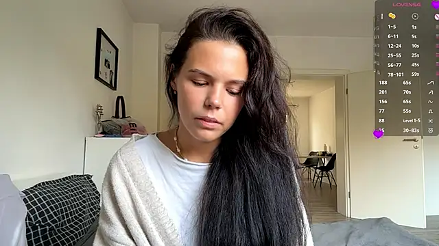 MaydaCornwall online show from 10/17/25, 07:11