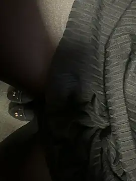 HiddenHoneyLDN online show from 10/31/25, 10:38