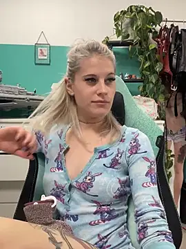 TheRealJessyLey online show from 11/02/25, 07:05