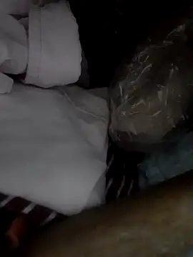 Snapshot of Flaqki chatting on 09/29/25, 08:13 Flaqki online show from 09/29/25, 08:13