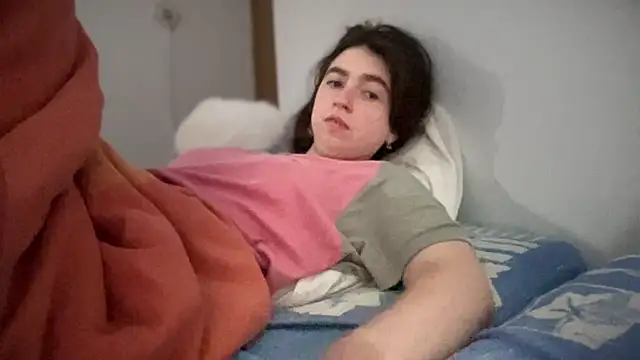 Rosea Champagne online show from 10/28/25, 02:53