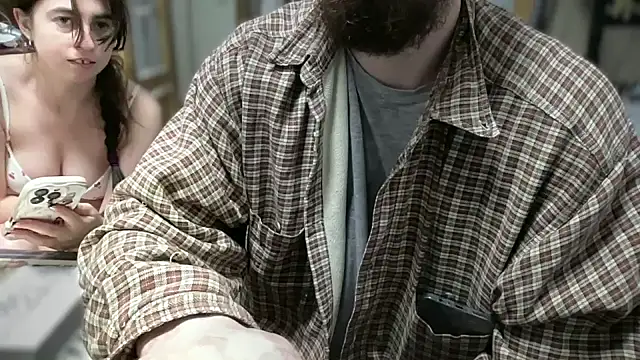 Rosea Champagne online show from 10/31/25, 03:57