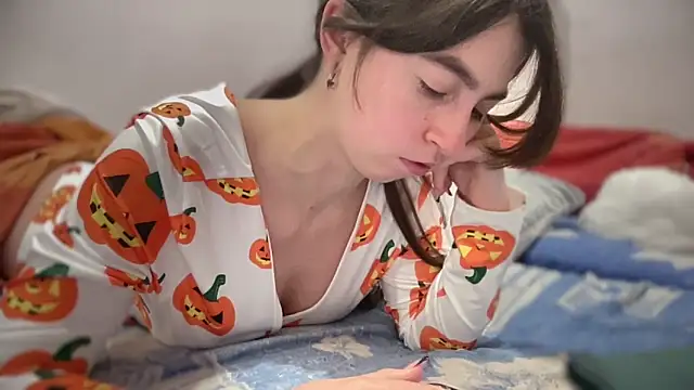 Rosea Champagne online show from 11/03/25, 01:12