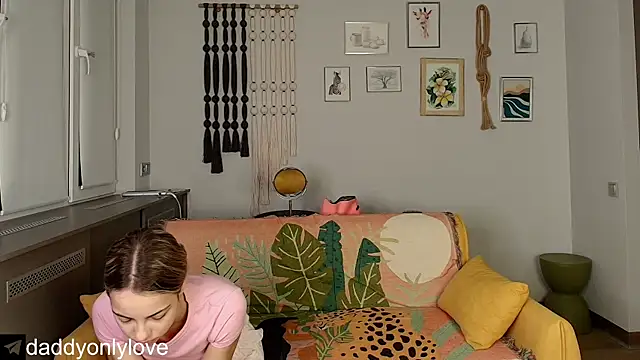 daddyonlyloveme online show from 10/18/25, 08:09