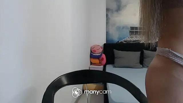 Snapshot of RheaEtthan chatting on 10/07/25, 08:22 RheaEtthan online show from 10/07/25, 08:22