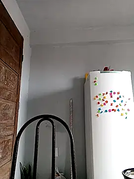 indiazinhabella27 online show from 10/31/25, 11:22