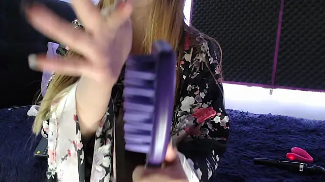 karlamoon23 online show from 10/09/25, 01:25