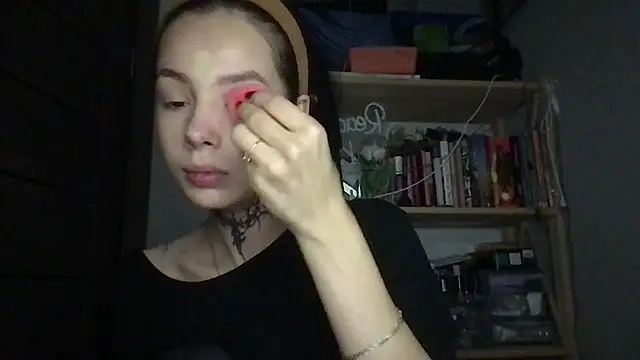 Yuna5343 online show from 10/14/25, 07:25