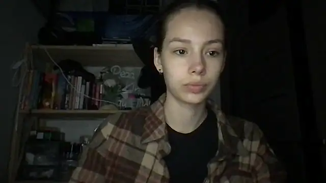 Yuna5343 online show from 10/22/25, 08:41