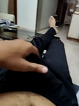 Snapshot of Ritesh08679 chatting on 10/28/25, 05:48 Ritesh08679 online show from 10/28/25, 05:48