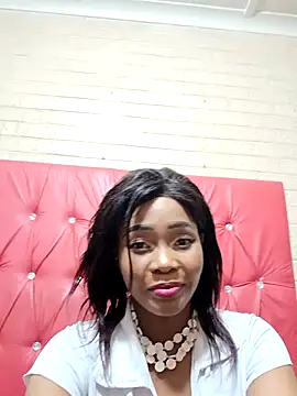 Juicy Candy-Reloaded online show from 10/28/25, 09:17