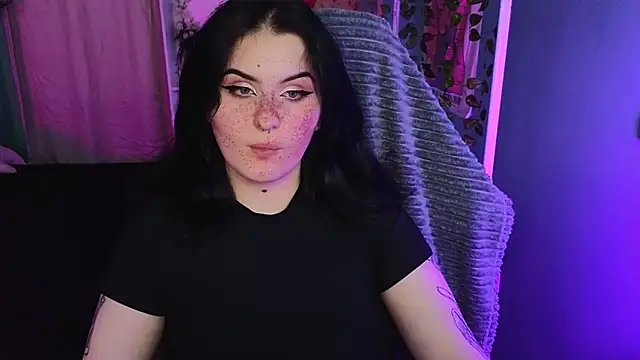 Snapshot of Dark_Shine chatting on 10/12/25, 06:34 Dark Shine online show from 10/12/25, 06:34