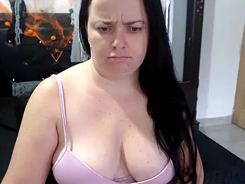 BrianaBarbes online show from 10/02/25, 12:12