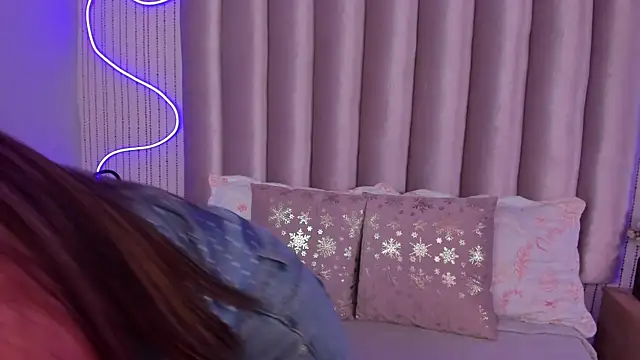 SamanthaPeachss online show from 10/08/25, 02:14