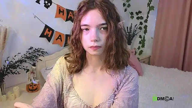 Evi Brook online show from 10/22/25, 01:33