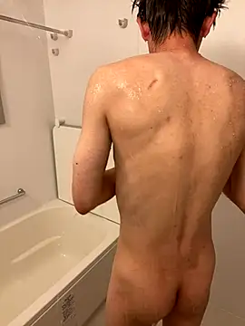 Snapshot of iiiviviii chatting on 10/10/25, 04:39 iiiviviii online show from 10/10/25, 04:39