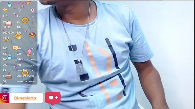 Snapshot of mike_black_22 chatting on 11/08/25, 12:55 mike black 22 online show from 11/08/25, 12:55