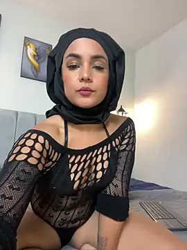 Samara Hadi  online show from 09/08/25, 09:14