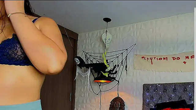 karol dl online show from 10/23/25, 09:13