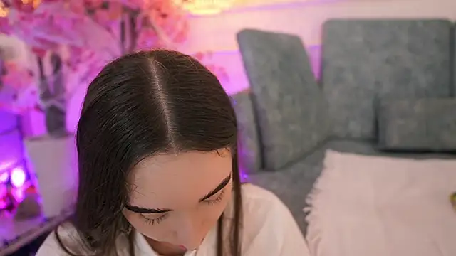 Snapshot of LoonaNyx chatting on 10/11/25, 11:36 LoonaNyx online show from 10/11/25, 11:36