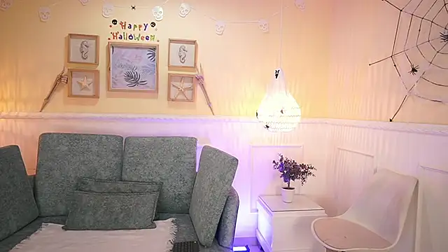 Snapshot of LoonaNyx chatting on 10/18/25, 11:33 LoonaNyx online show from 10/18/25, 11:33