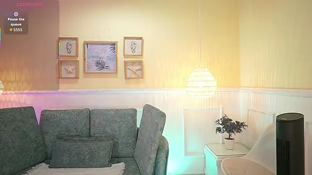 Snapshot of LoonaNyx chatting on 11/03/25, 11:33 LoonaNyx online show from 11/03/25, 11:33