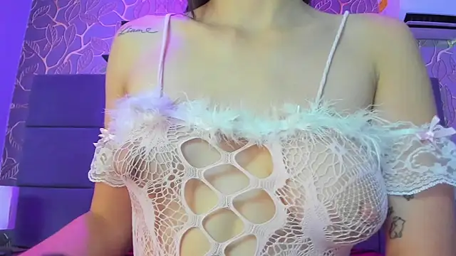 Snapshot of mey_doll chatting on 09/16/25, 04:41 mey doll online show from 09/16/25, 04:41