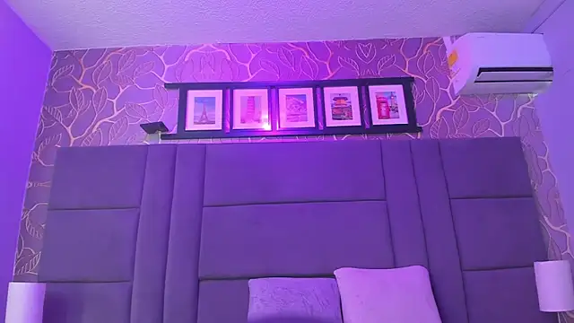 Snapshot of mey_doll chatting on 10/09/25, 02:15 mey doll online show from 10/09/25, 02:15