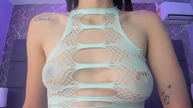 Snapshot of mey_doll chatting on 10/16/25, 11:00 mey doll online show from 10/16/25, 11:00