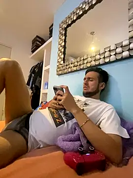 Alexitho25 online show from 11/05/25, 10:15