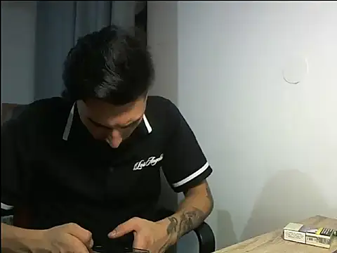 Alexgrc13 online show from 10/14/25, 06:20