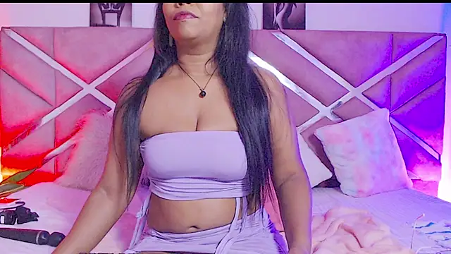 sofia 07 online show from 10/12/25, 05:39