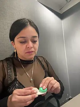 Emily Rivers  online show from 11/21/25, 01:21