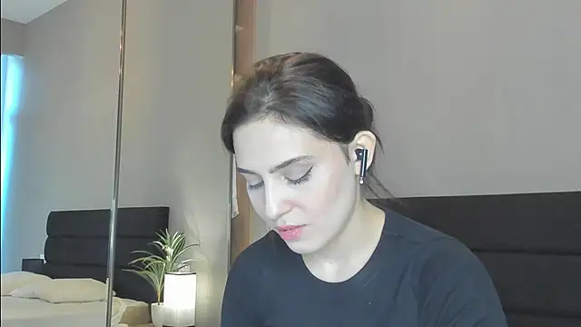 Forever Smiler online show from 10/22/25, 09:20