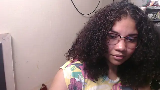 Snapshot of madelene chatting on 02/23/25, 10:09 madelene online show from 02/23/25, 10:09